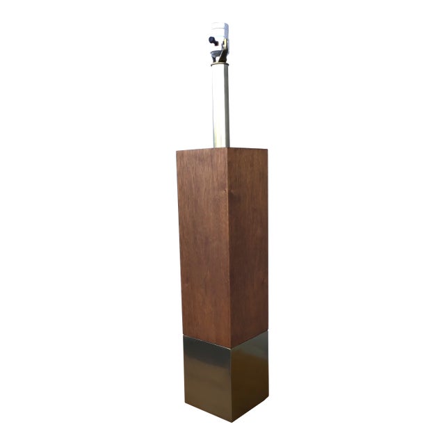 Vintage Laurel Walnut and Brass Table Lamp For Sale