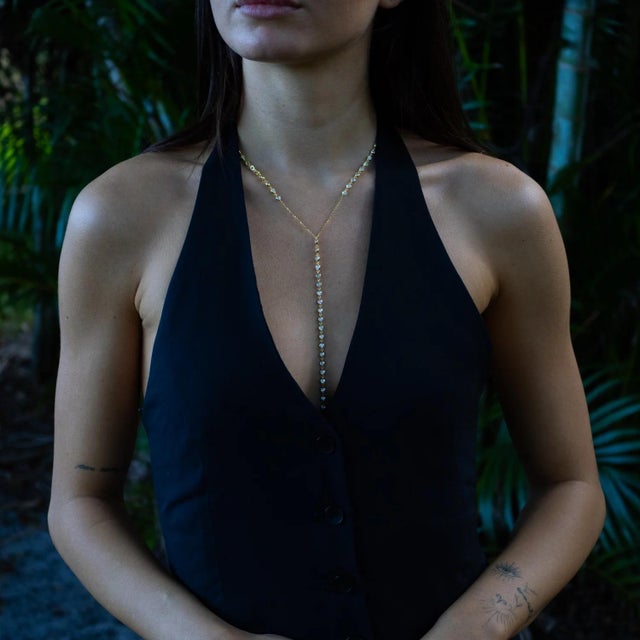 Gold Starlight Elegance Diamond Y Gold Necklace For Sale - Image 8 of 9