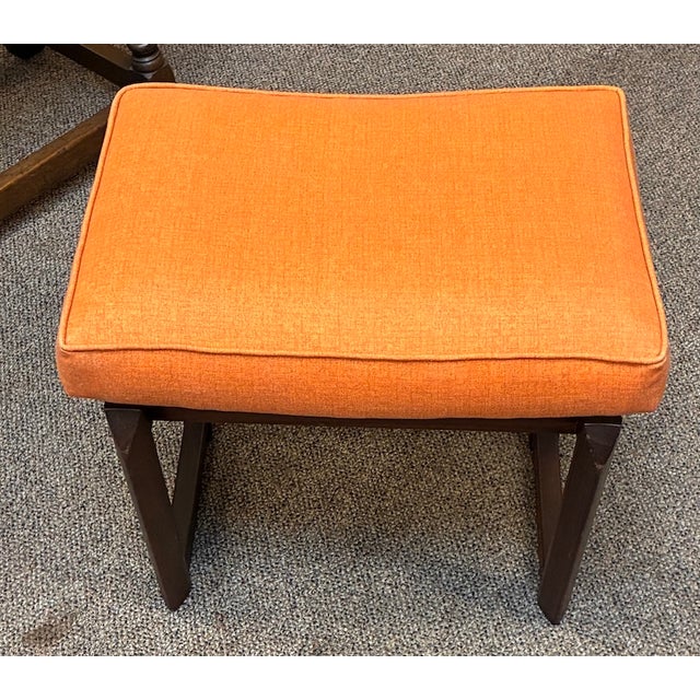 Mid Century Modern Walnut Frame Vanity Seat c.1960 Newly Reupholstered - UK Import 20" Wide x15" Deep x 18" High A very...