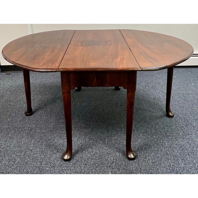 Mid 18th Century Antique 18th Century Mahogany Queen Anne Drop Leaf Dining Table Circa 1760 For Sale - Image 5 of 10