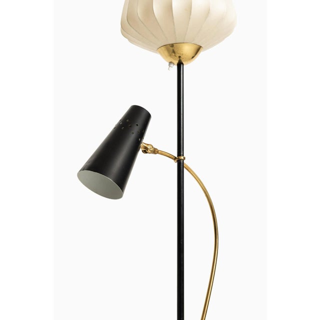 Rare floor lamp by unknown designer. Produced by Boréns in Sweden. Up to 250V (Europe/UK Standard).The wiring of this item...
