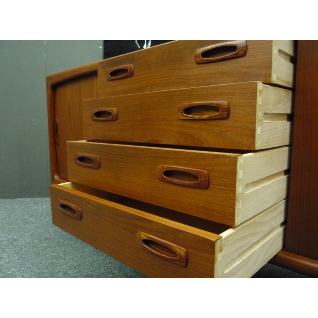 Small Teak Sideboard by HP Hansen, Denmark, 1960s For Sale - Image 12 of 14