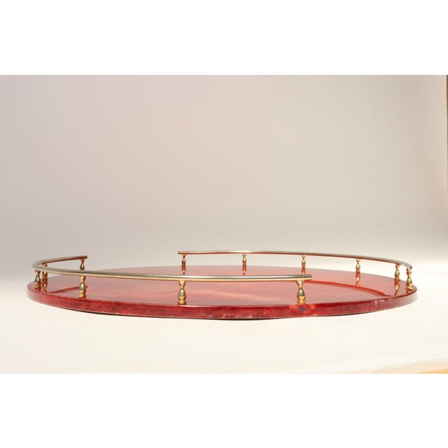 Mid-Century Modern Large Italian Modernist Round Tray in Brass and Dyed Red Goatskin by Aldo Tura For Sale - Image 3 of 18