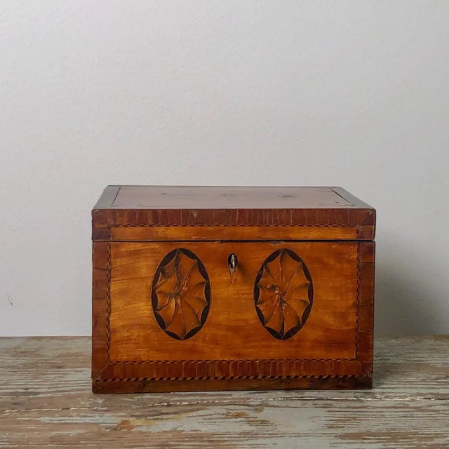 Late 18th Century George III Mixed Woods Tea Caddy For Sale - Image 9 of 9
