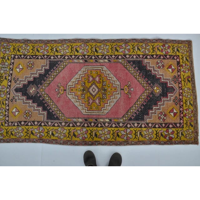 1950s 1950s Handknotted Oushak Floral Carpet For Sale - Image 5 of 10
