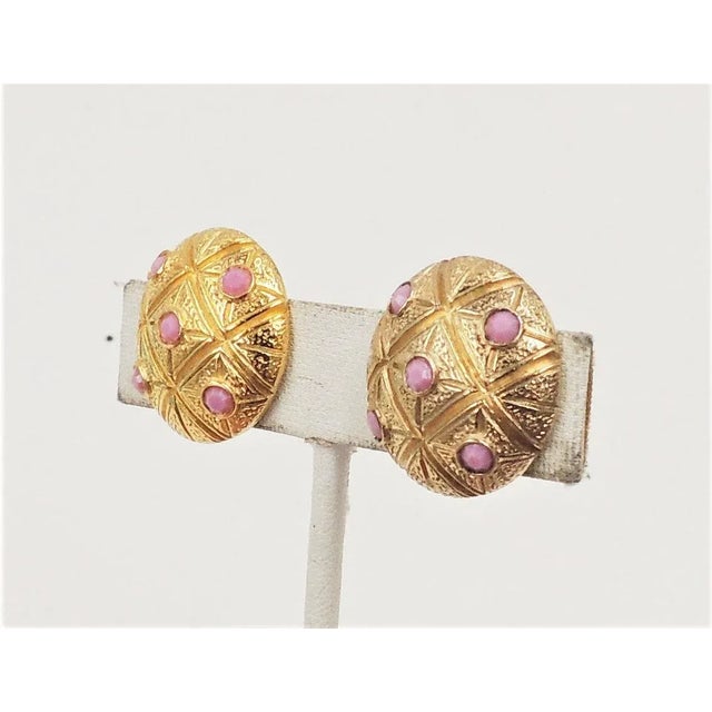 1960s Vintage 1960s Signed Castlecliff Round Pink Rhinestone Clip Earrings - 2 Pieces For Sale - Image 5 of 7