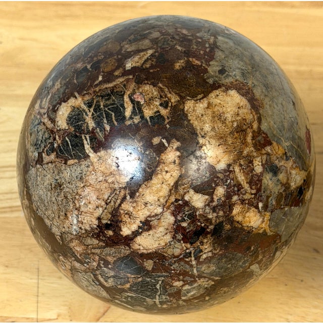 Grand Tour Pair Italian Grand Tour Style Brecciated Specimen Marble Spheres Carrara Bases For Sale - Image 3 of 14