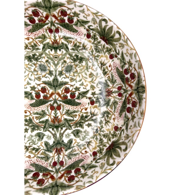 Morris & Co. Strawberry Thief Porcelain Soup Bowls - Set of 4 For Sale - Image 10 of 10