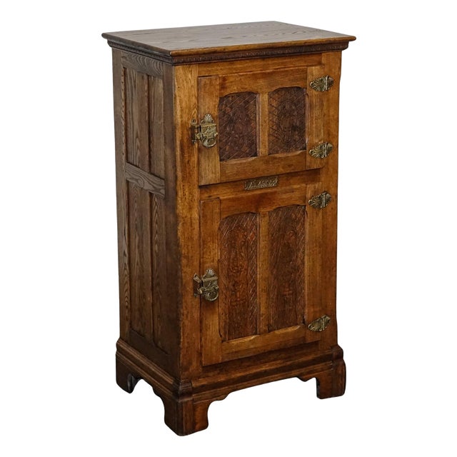 Large North American Alaska Muskegon Oak Larder Ice Box, 1900s For Sale