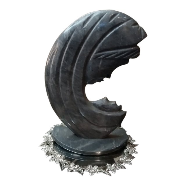 1980s Gorgeous Hand Carved Gray Variegated Marble Madonna & Child Sculpture Italy For Sale