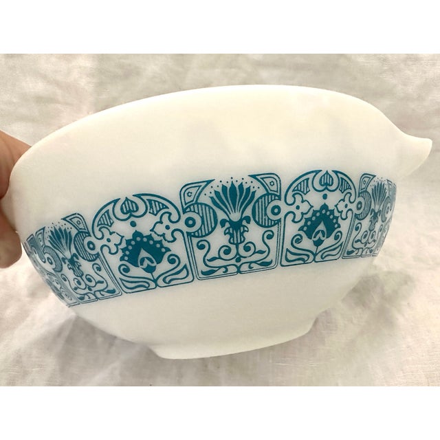 Vintage Horizon Blue & Turquoise Pyrex Set of 4 For Sale In Palm Springs - Image 6 of 7