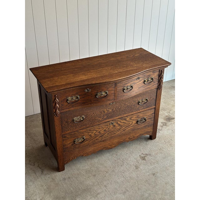 Brown Antique Quarter-Sawn Oak Chest of Drawers With Serpentine Front For Sale - Image 8 of 18