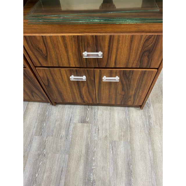 Mid Century Modern Danish 3Pieces Rosewood Veneer Wall Unit With Lucite Handles For Sale - Image 4 of 9