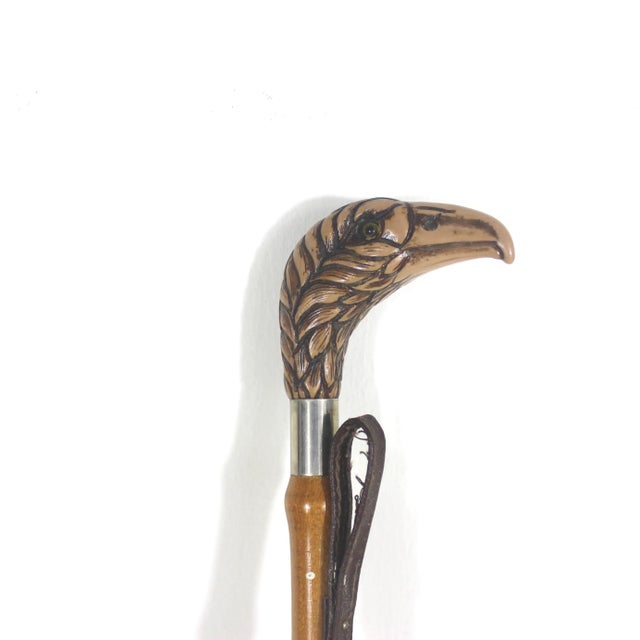 American Vintage Long Wood Faux Tortoise Shell Bird or Eagle Head Shoe Horn For Sale - Image 3 of 9