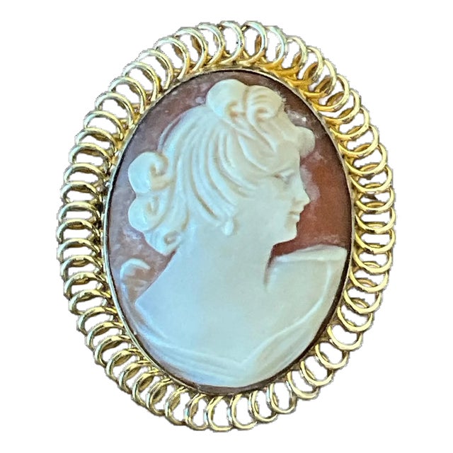 Vintage Victorian 12k Handcarved Cameo Pendant For Sale