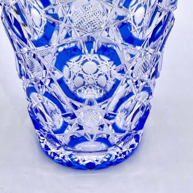 1930s Art Deco Blue Cut-to-Clear Crystal Constellation Vase by Steven & Williams, 1930s For Sale - Image 5 of 18