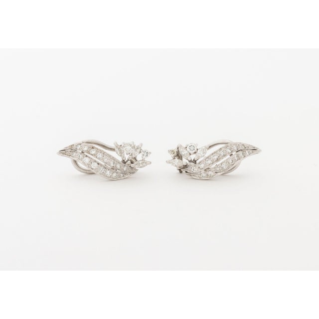 18k White Gold and Diamond Earrings For Sale - Image 4 of 5