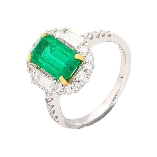 Metal 2.22 Carat Emerald Cut Natural Colombian 10mm Emerald & Baguette Diamond Ring Size 6 For Sale - Image 7 of 12