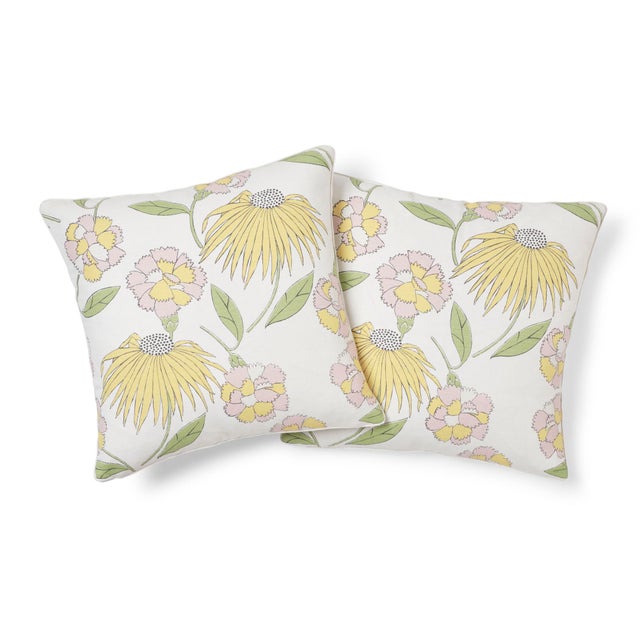 This 18" x 18" pillow features Bouquet Toss, a linen and cotton blended fabric, in Pink Lemonade. Inspired by a vintage...