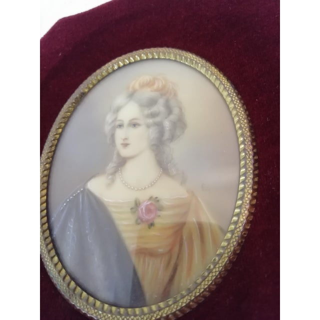 Textile Burgundy Red Velvet and Curved Glass Frames, 1940s, Set of 2 For Sale - Image 7 of 9