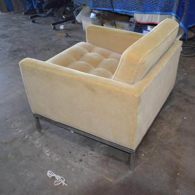 1980s Mid-Century Modern Florence Knoll Lounge Chair For Sale - Image 5 of 10