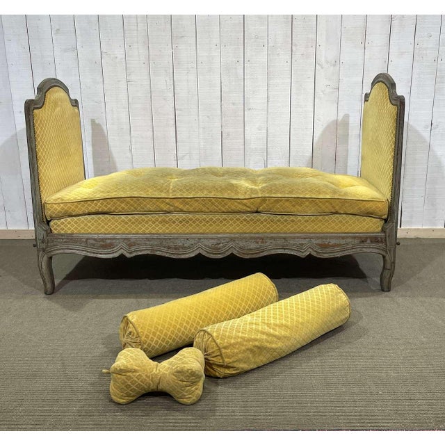 18th Century Louis XV Oak Daybed For Sale - Image 9 of 18