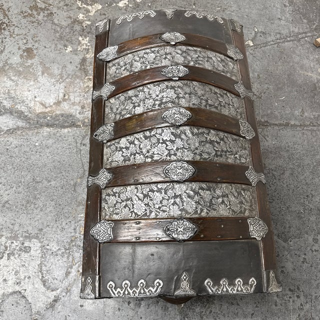 Dome Top Steamer Trunk, 19th Century For Sale - Image 9 of 12