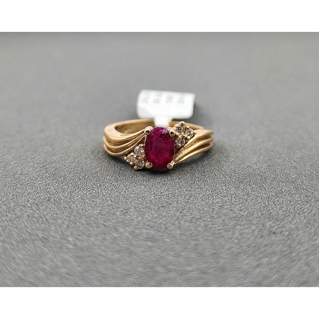 Metal Late 20th Century 1.04 Ct Red Ruby & Diamond Ring Size 5.75 For Sale - Image 7 of 10