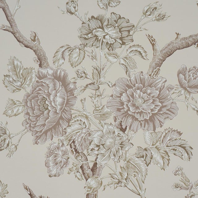 Traditional Schumacher Inverness Garden Wallcovering In Ivory For Sale - Image 3 of 6