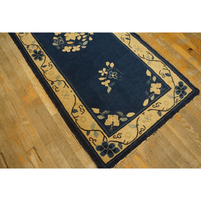 Textile 1920s Traditional Navy Floral Deco Antique Chinese Peking Small Rug 2'8'' X 6' For Sale - Image 7 of 9