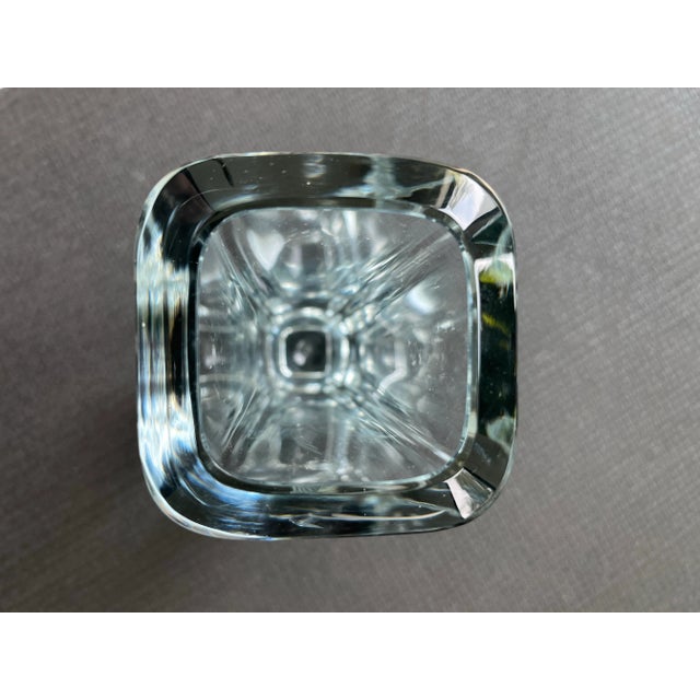 Transparent 1960s Strombergshyttan Etched Hummingbird Glass Vase-Sweden For Sale - Image 8 of 10