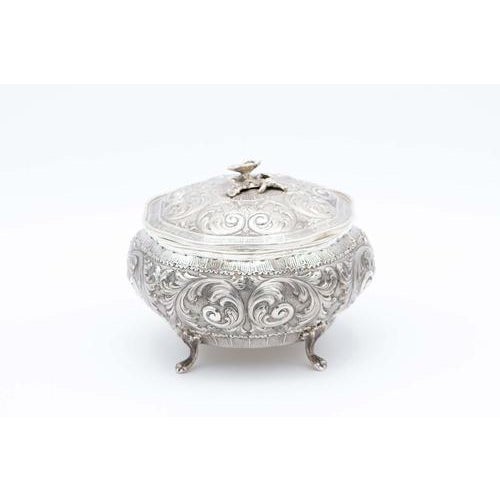 Octagonal Silver Slab with Reliefs For Sale - Image 5 of 5