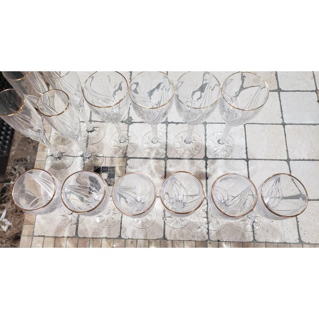 Set of Lenox Debut Gold-Rimmed Crystal Glasses - 14 Pieces - Water, Wine and Champagne For Sale - Image 13 of 13