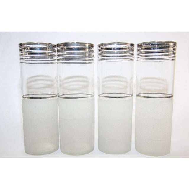 Blendo Vintage Frosted & Silver Rim Barware Cocktail Pitcher & Glasses - Set of 5 For Sale - Image 4 of 12