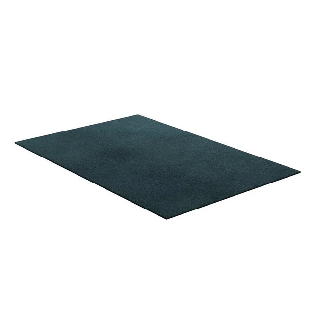 Tapis Rectangular Pacific Green #015 is a modern rug with a regular shape. Our essential rugs are available in different...
