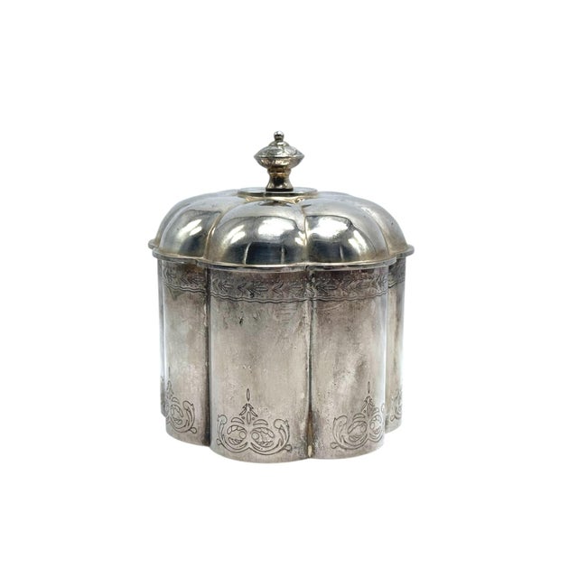 Godinger 1990s Godinger Silver Plated Scalloped Trinket Box With Intricate Engravings & Removable Lid Red Velvet Interior For Sale - Image 4 of 10