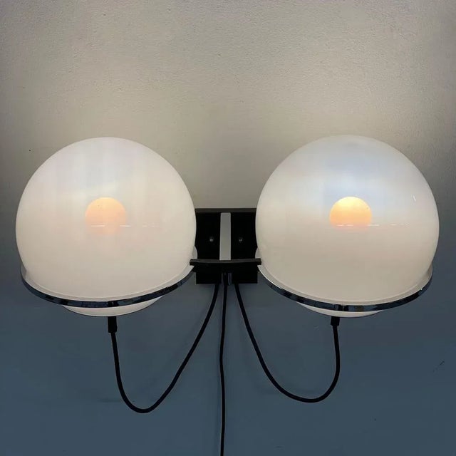 Tolkien ‘Lord of the Rings’ Wall Lamp with Two Morning Mist Glass Balloons by Raak, 1970s For Sale - Image 4 of 16