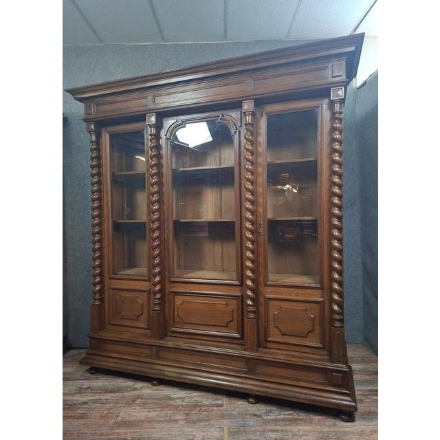 Wood Louis XIII Style Oak Bookcase, 19th Century For Sale - Image 7 of 10