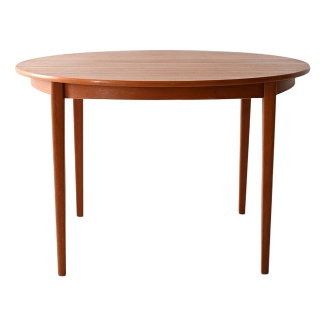 Scandinavian Round Extendable Teak Table, 1960s For Sale