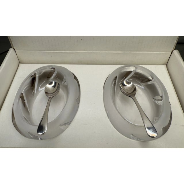 1990s Pair of Lalique French Crystal Yseult Salt Cellars, 1990s For Sale - Image 5 of 5