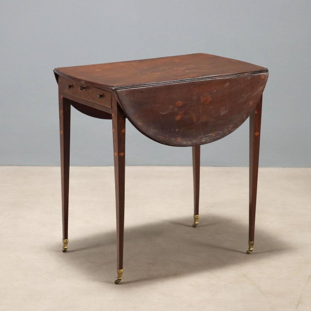 Small English Table in Mahogany For Sale - Image 13 of 13