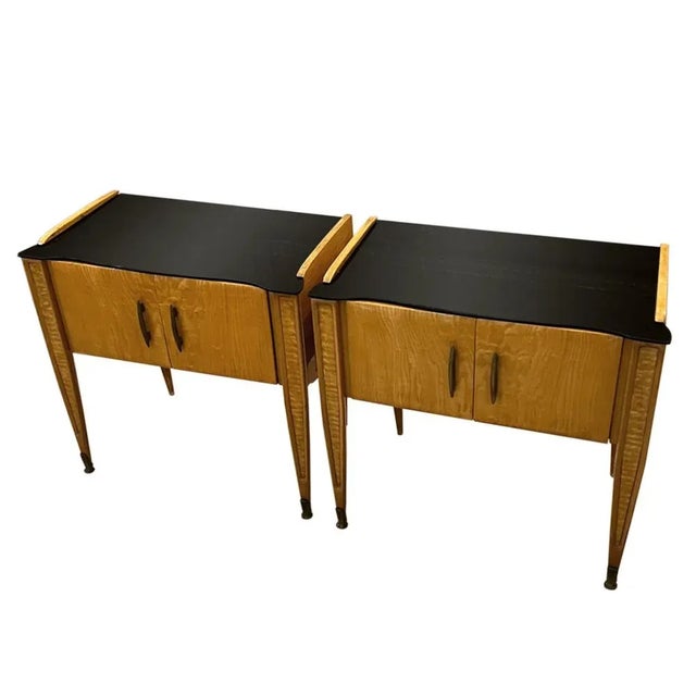 Italian Nightstands with Black Glass Tops, 1950s, Set of 2 For Sale - Image 4 of 6