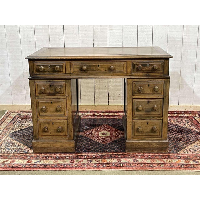 English Desk in Walnut with Oak and Leather Top, in Good conditions. Designed 1890 to 1919