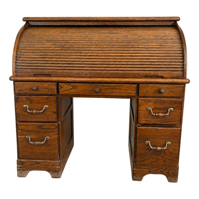 Vintage 1980s Traditional Oak Roll-Top Executive Desk For Sale