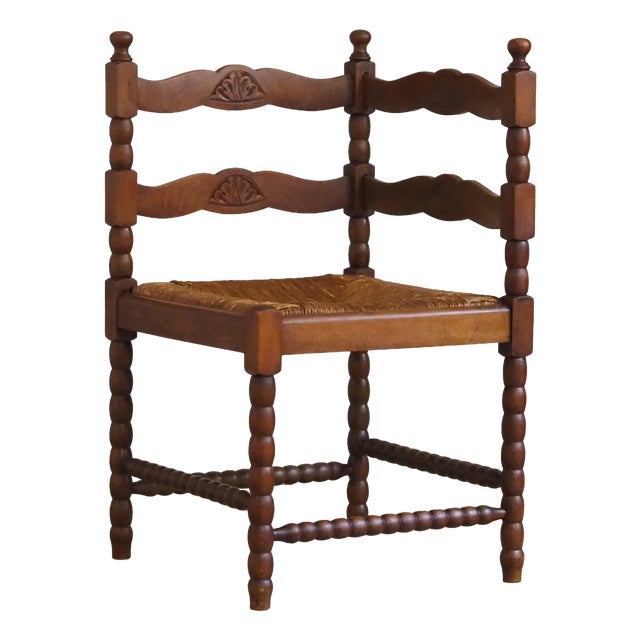 Vintage Corner Chair in Turned Wood with Carved Straw Seat For Sale