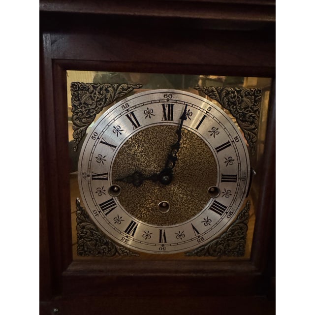 Traditional Vintage Chiming Mantle Clock For Sale - Image 3 of 9