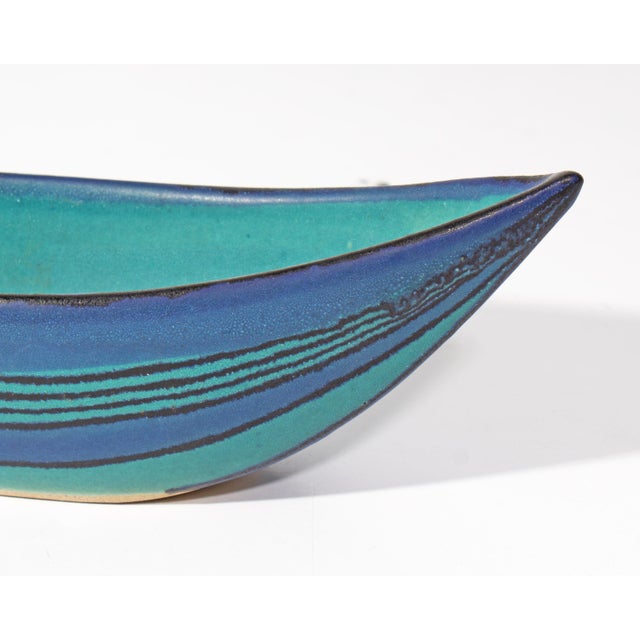 Glidden Pottery Glidden “Gulfstream” Canoe Boat Bowl by Fong Chow For Sale - Image 4 of 8