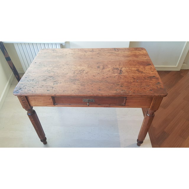 Solid pine table with drawer equipped with vintage lock