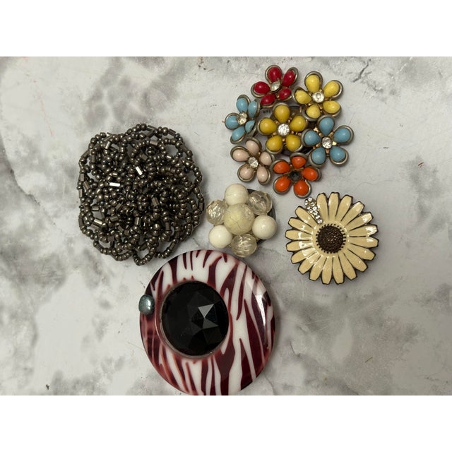 Shabby Chic Vintage Set of Five Midcentury Upcycled Jewelry Magnets For Sale - Image 3 of 7