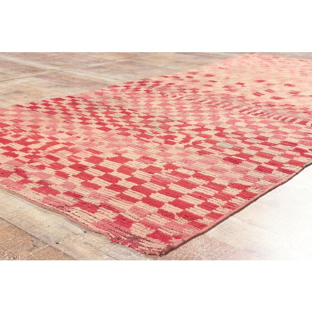Textile Vintage Berber Boujad Moroccan Rug, 04'06 X 08'08 For Sale - Image 7 of 10